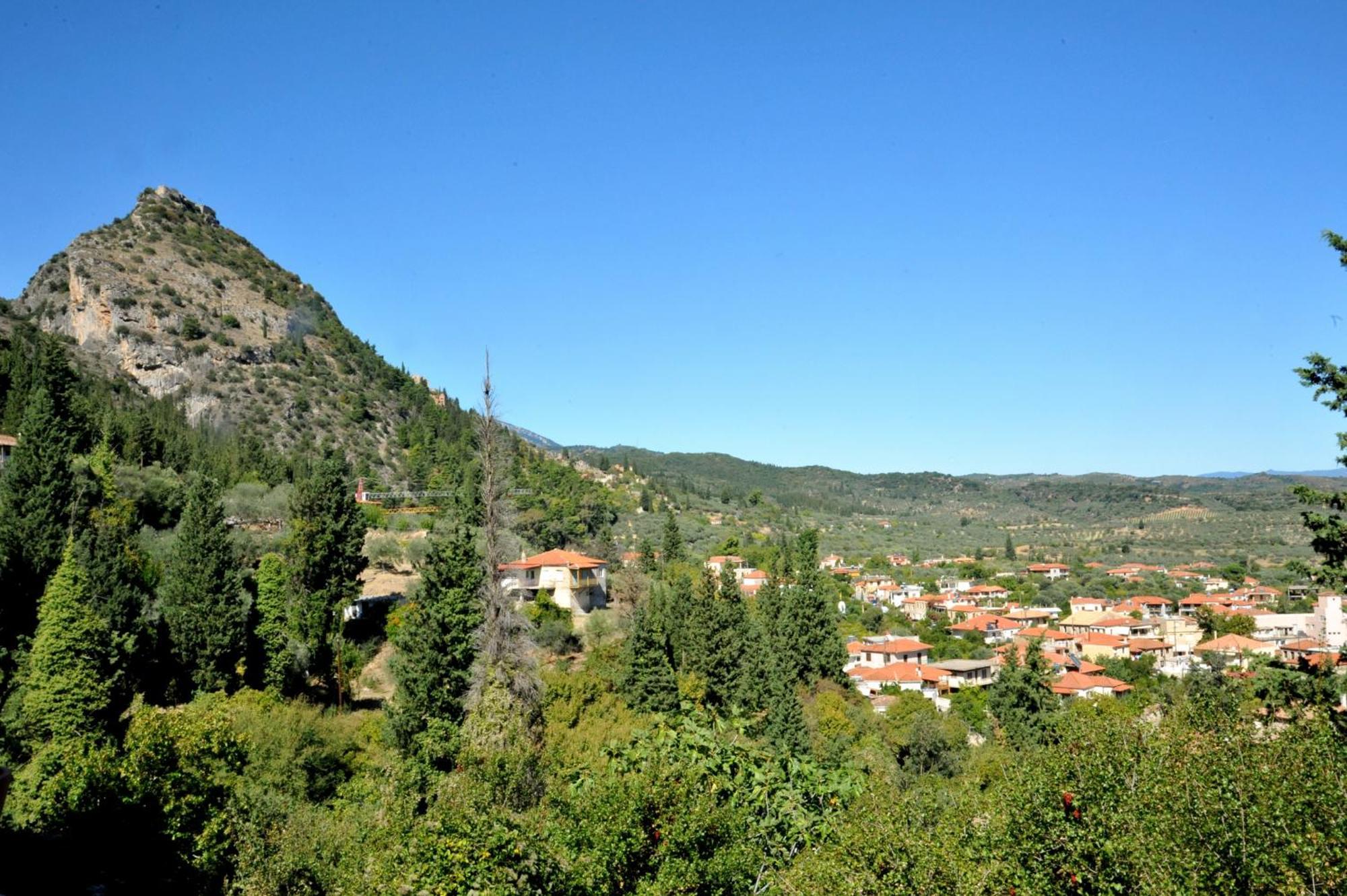 Elegant Stone Mansion In Historic Mystras Apartamento Exterior foto